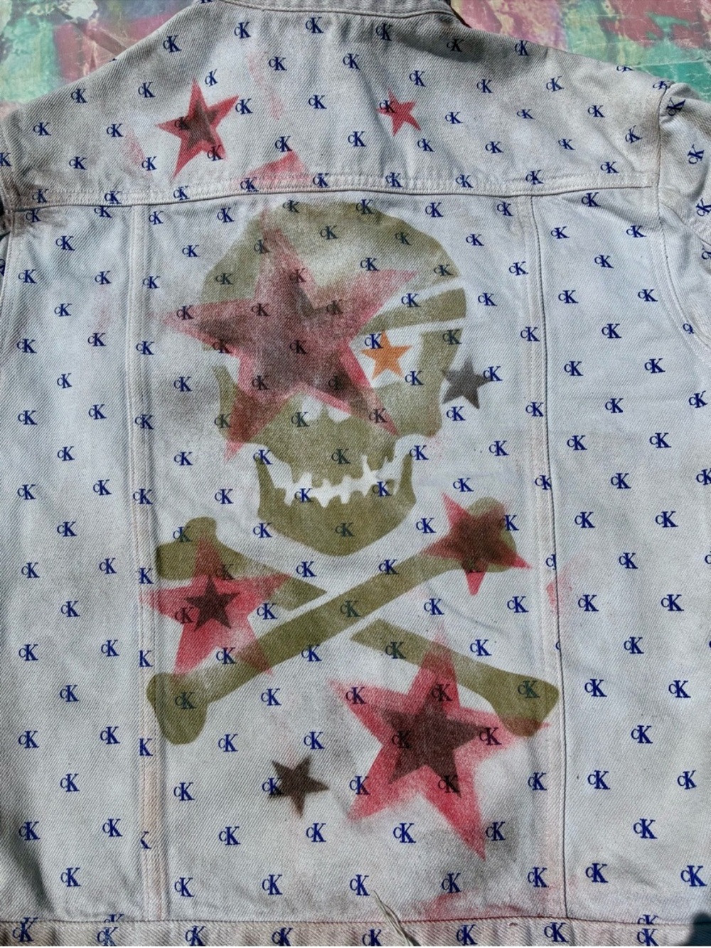 Calvin Klein Jeans White Denim Jacket with Red Stars & Olive Skull